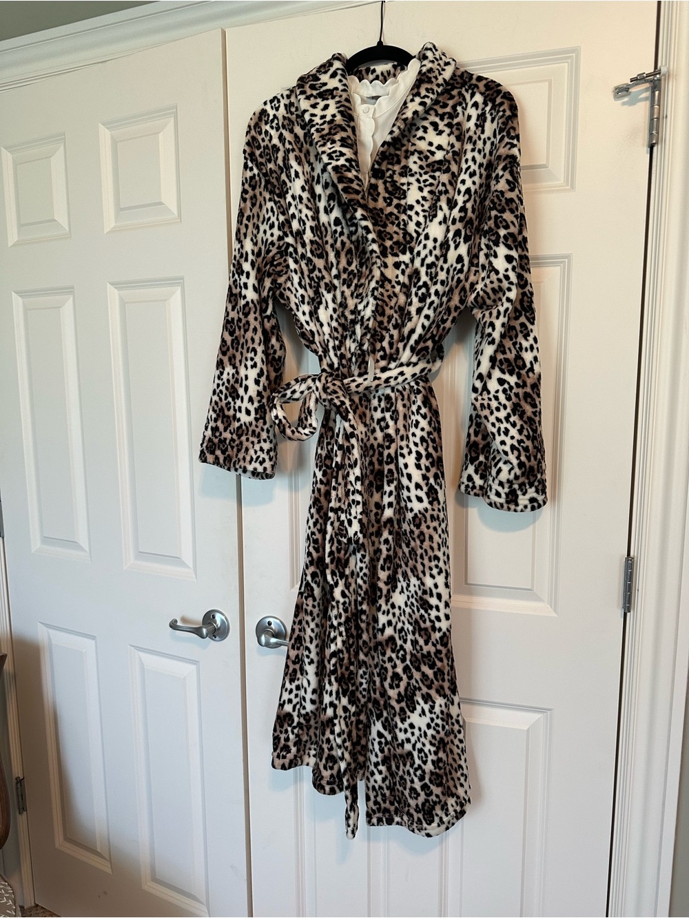 Sears Simply Styled Leopard Print Faux-Fur robe with slippers- Brown/Black